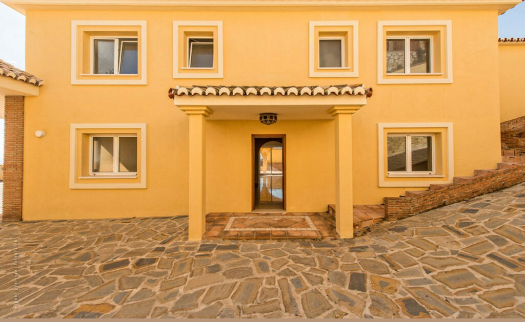 Detached Villa Benalmadena Málaga - image 6