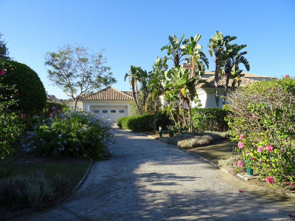 Detached Villa Sotogrande Alto Cádiz - image 6