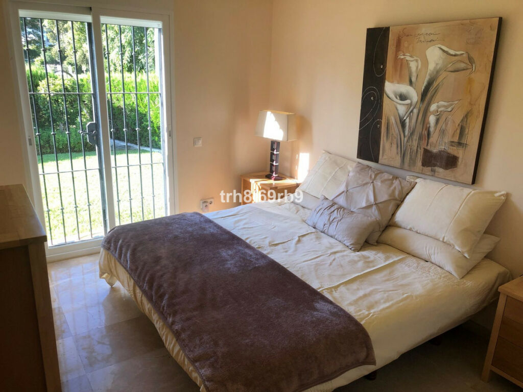 Detached Villa Benamara Málaga - image 6