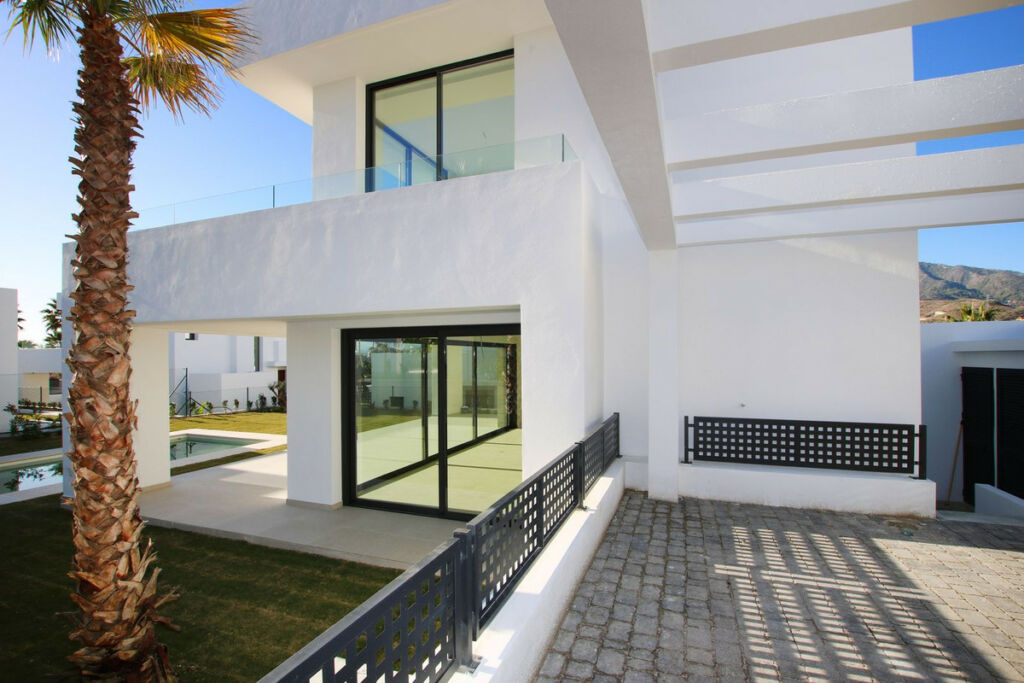 Detached Villa Río Real Málaga - image 61