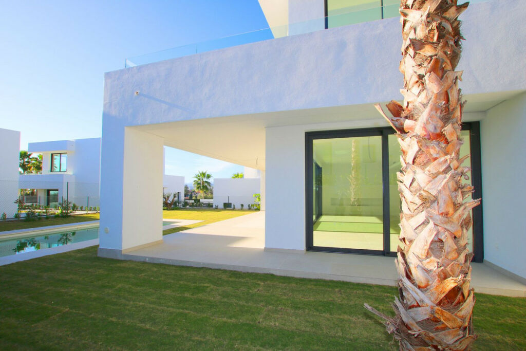 Detached Villa Río Real Málaga - image 62