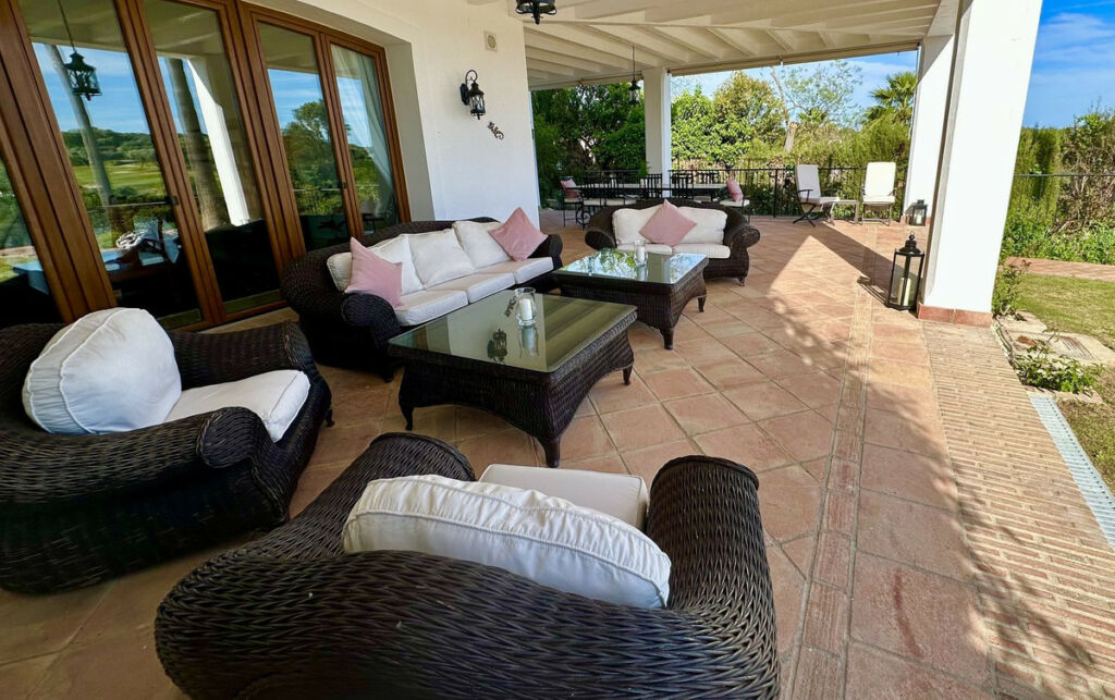 Detached Villa Sotogrande Alto Cádiz - image 7