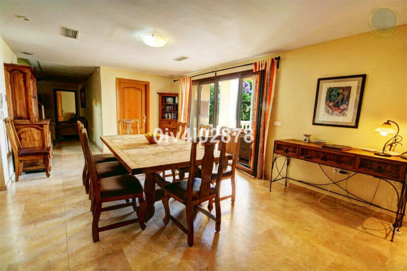 Detached Villa Benalmadena Pueblo Málaga - image 8