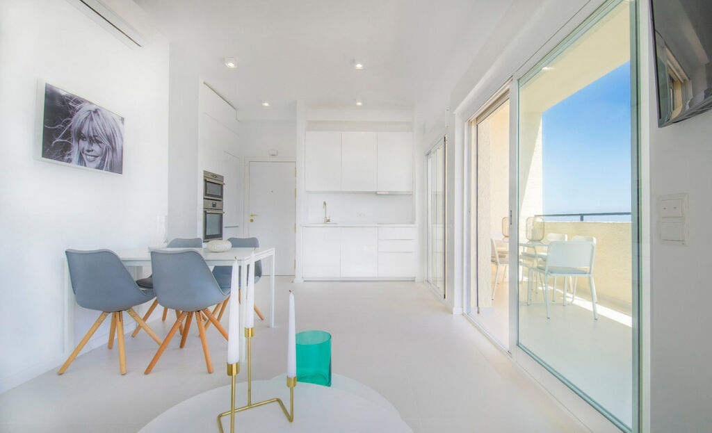 Middle Floor Apartment Marbella Málaga - image 8