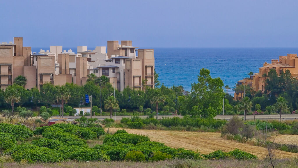 Residential Plot New Golden Mile Málaga - image 8