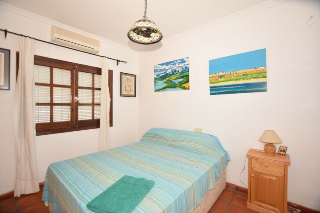 Townhouse San Pedro de Alcántara Málaga - image 9