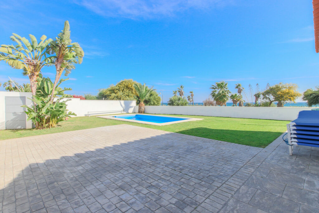 Detached Villa New Golden Mile Málaga