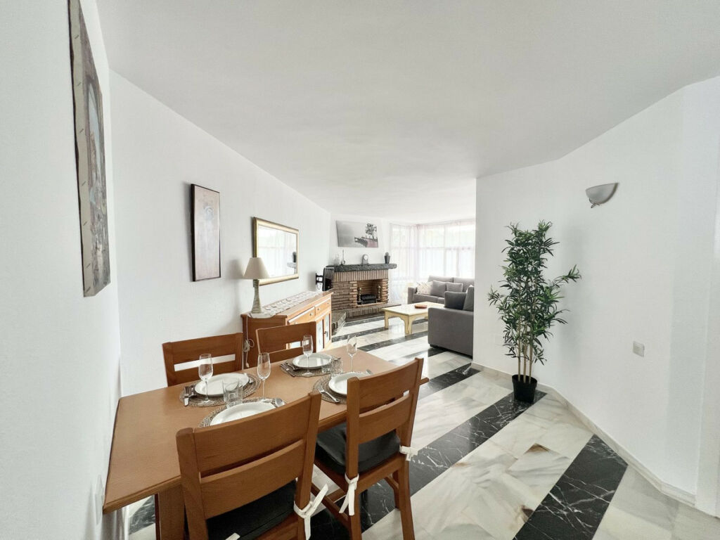 Middle Floor Apartment Calahonda Málaga