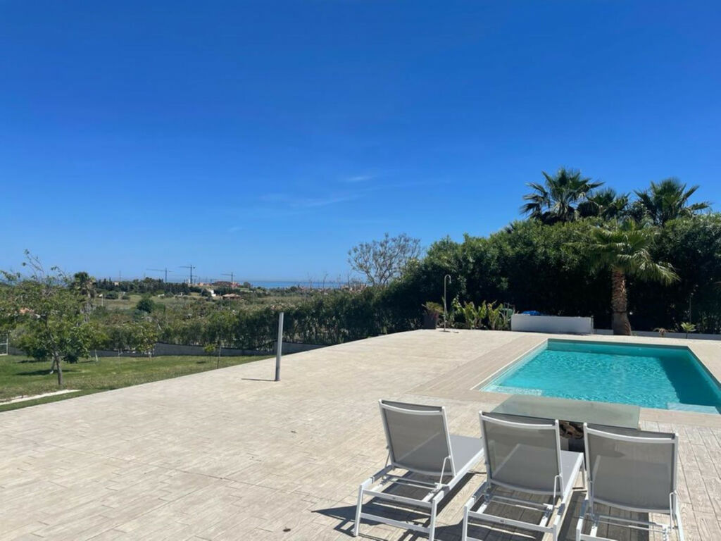 Detached Villa Estepona Málaga
