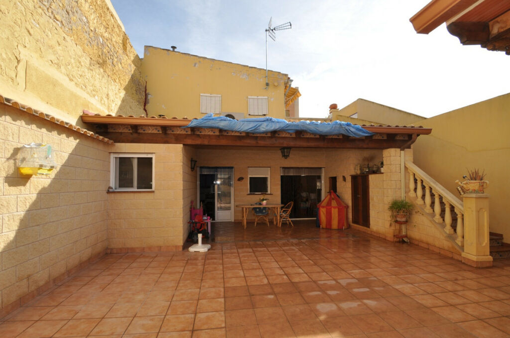 Townhouse Pinoso Alicante