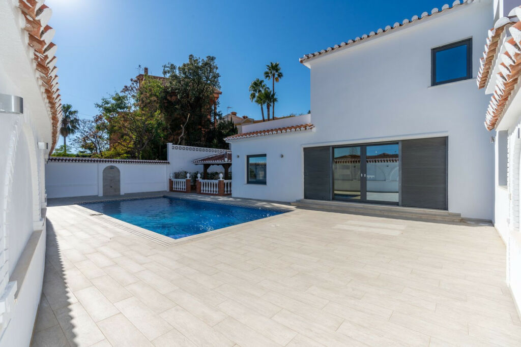 Detached Villa Benalmadena Málaga