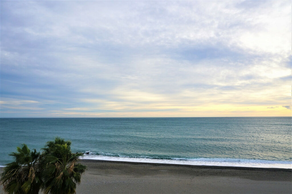 Middle Floor Apartment Caleta de Vélez Málaga