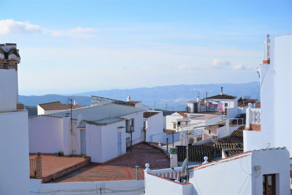Middle Floor Apartment Canillas de Aceituno Málaga