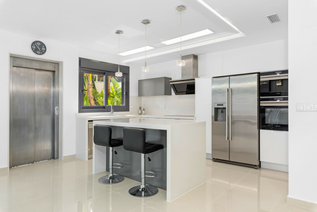 Detached Villa San Miguel de Salinas Alicante - image 10