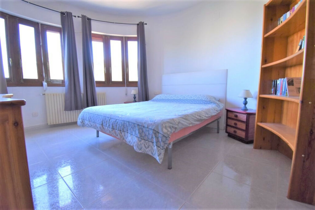 Detached Villa Villamartin Alicante - image 10
