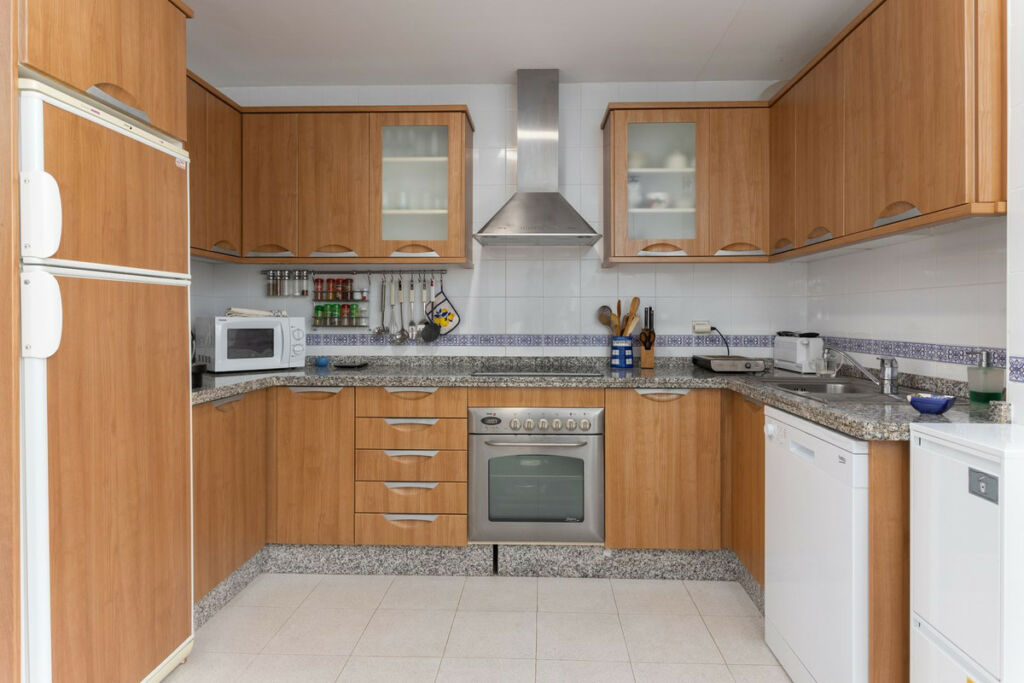 Middle Floor Apartment San Pedro de Alcántara Málaga - image 9