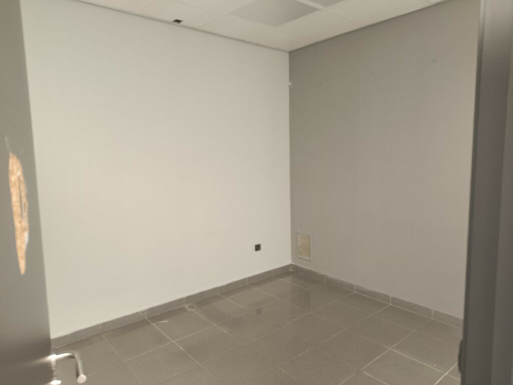Middle Floor Apartment Dolores Alicante - image 10