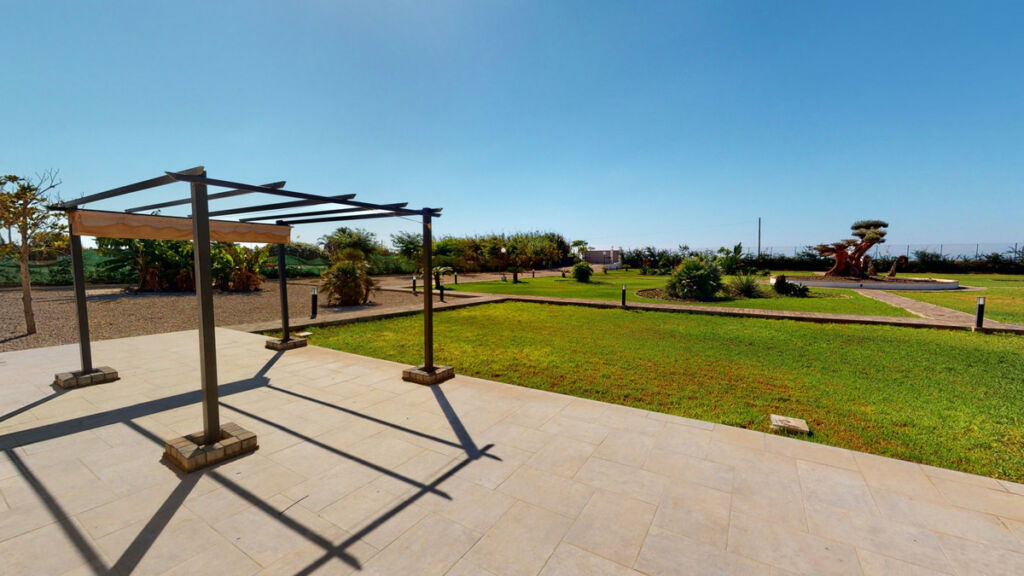 Detached Villa Almayate Málaga - image 10