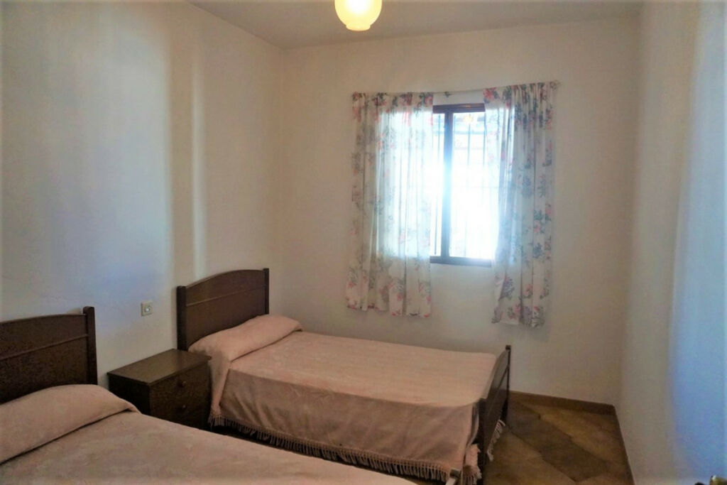 Semi-Detached House Periana Málaga - image 10