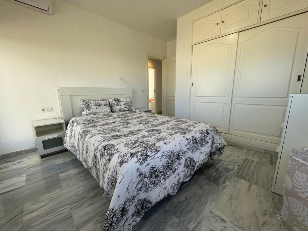 Penthouse Estepona Málaga - image 10
