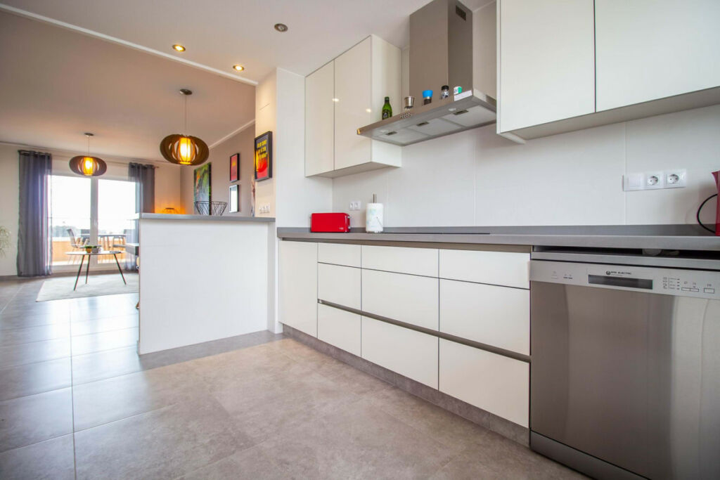 Middle Floor Apartment Los Altos Alicante - image 10
