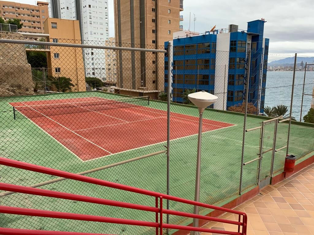 Middle Floor Apartment Benidorm Alicante - image 10
