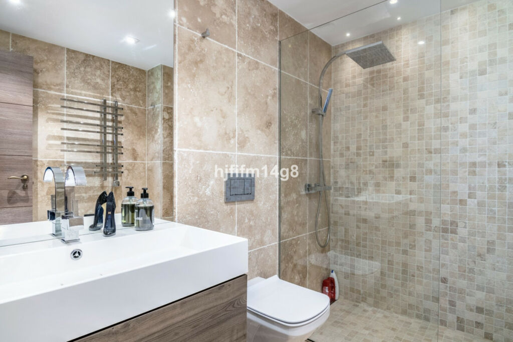 Penthouse Duplex Nueva Andalucía Málaga - image 11