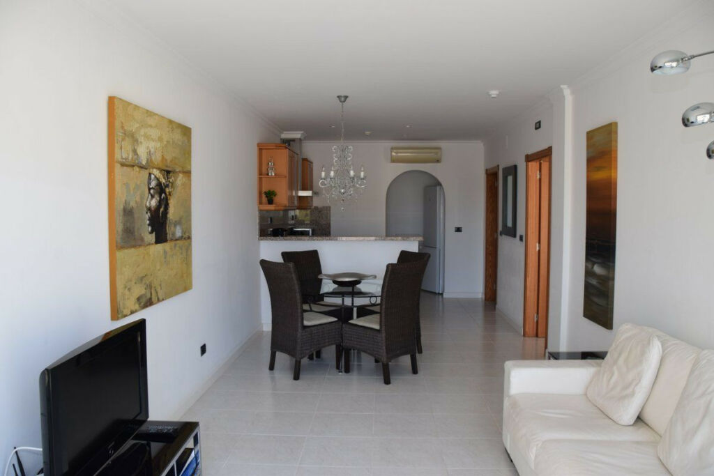 Middle Floor Apartment La Fustera Alicante - image 9