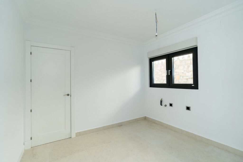 Detached Villa Benalmadena Málaga - image 11