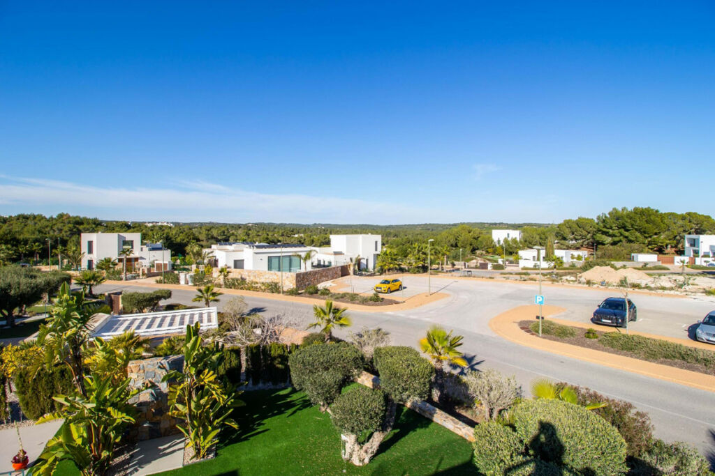Detached Villa Las Colinas Golf Alicante - image 11