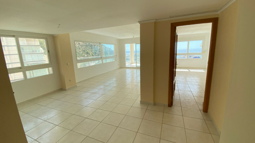 Middle Floor Apartment Calpe Alicante - image 11