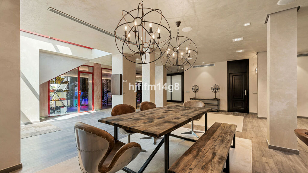 Detached Villa La Quinta Málaga - image 11