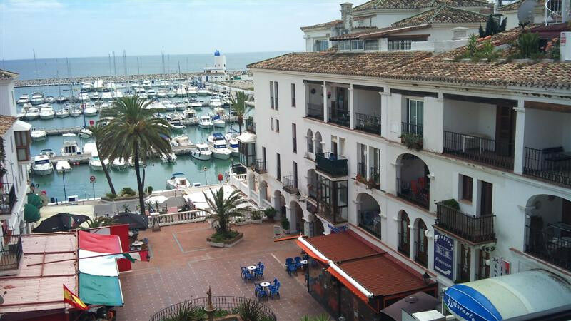 Penthouse La Duquesa Málaga - image 11