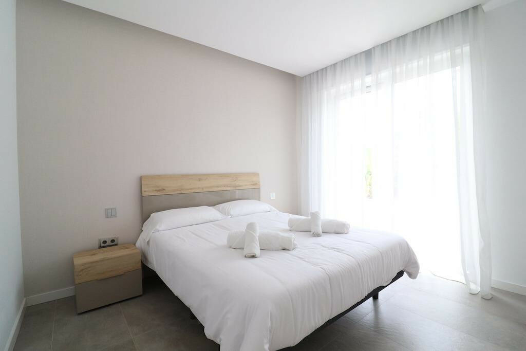 Detached Villa Campoamor Alicante - image 11