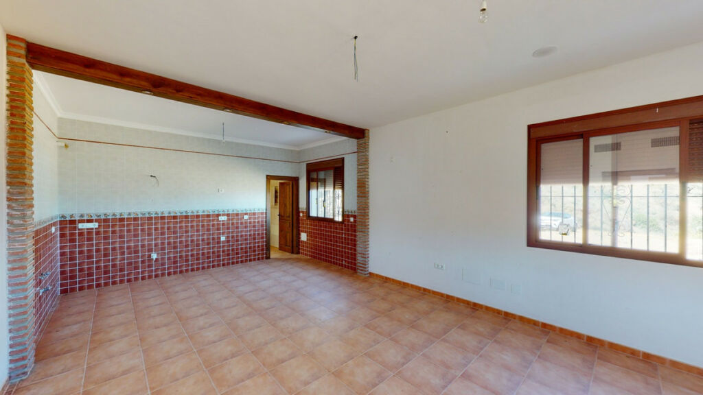 Detached Villa Colmenar Málaga - image 11