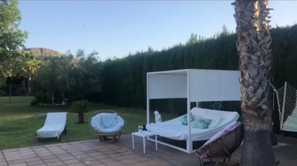 Detached Villa Elda Alicante - image 11