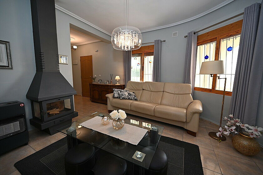 Detached Villa San Miguel de Salinas Alicante - image 11