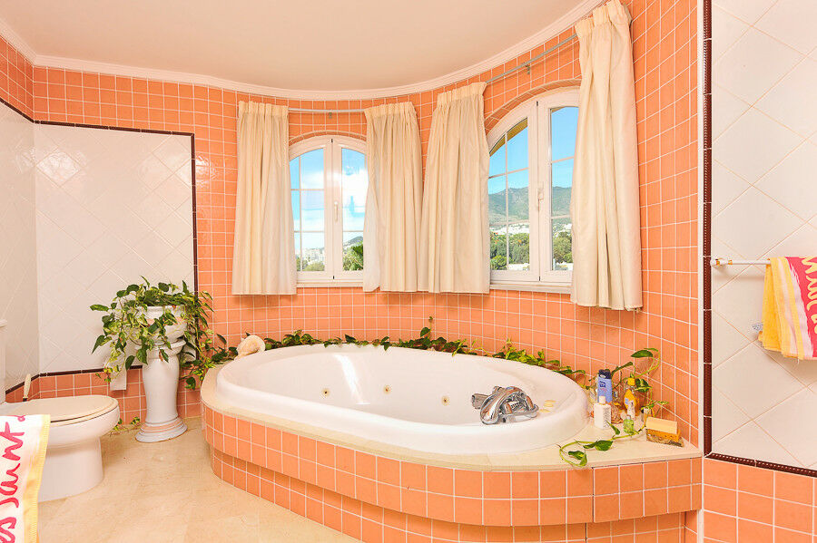 Detached Villa Benalmadena Málaga - image 11