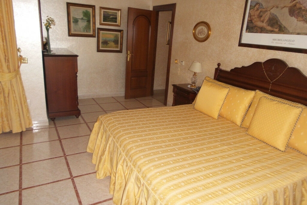 Detached Villa Alhaurín de la Torre Málaga - image 12