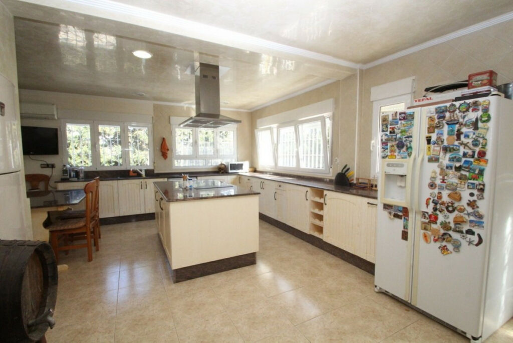 Detached Villa Cabo Roig Alicante - image 12