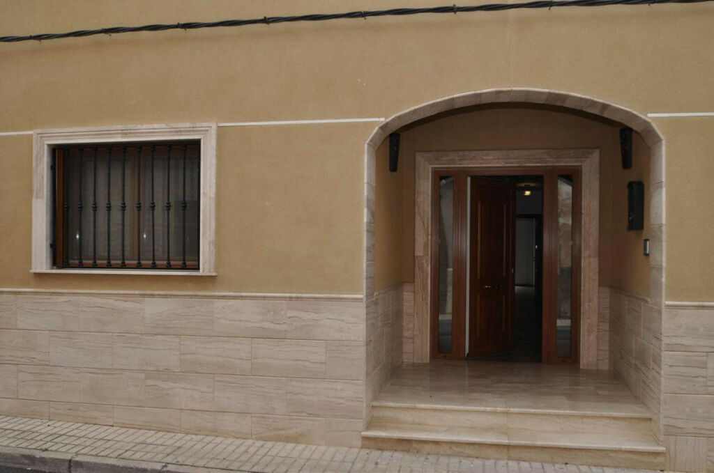 Townhouse Pinoso Alicante - image 12