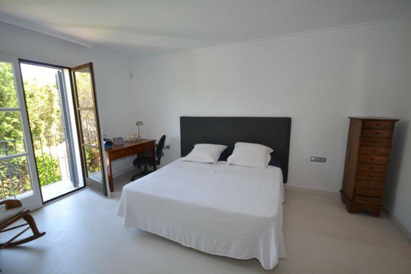 Detached Villa Guadalmina Baja Málaga - image 12