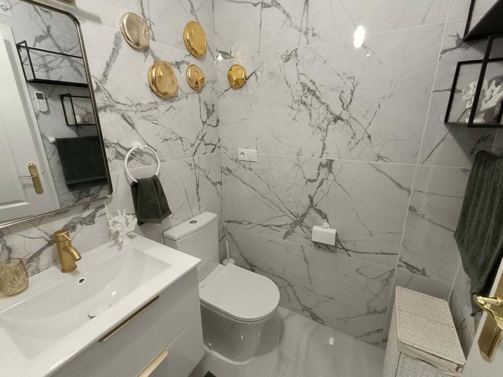 Middle Floor Apartment Aguas Nuevas Alicante - image 12