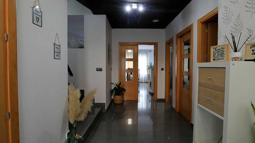 Semi-Detached House Alfarnate Málaga - image 12