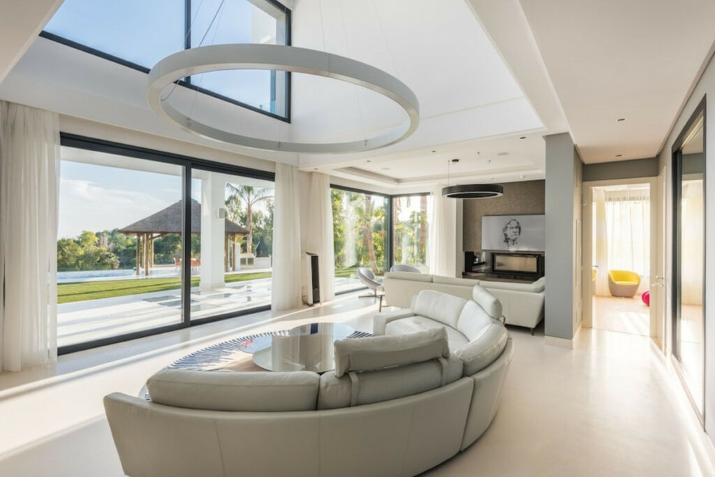 Detached Villa Los Flamingos Málaga - image 12