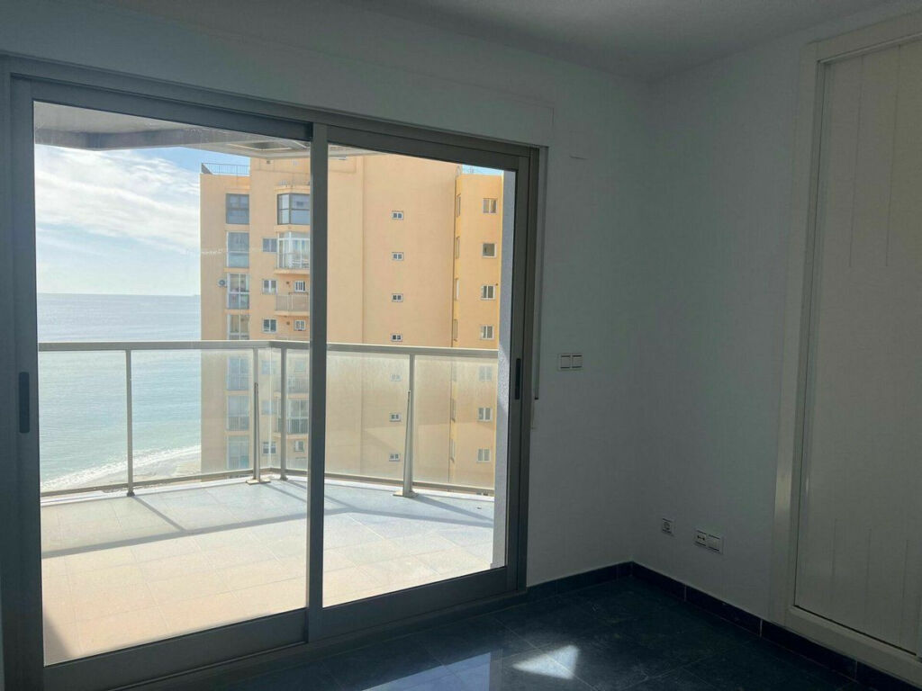Middle Floor Apartment Calpe Alicante - image 12