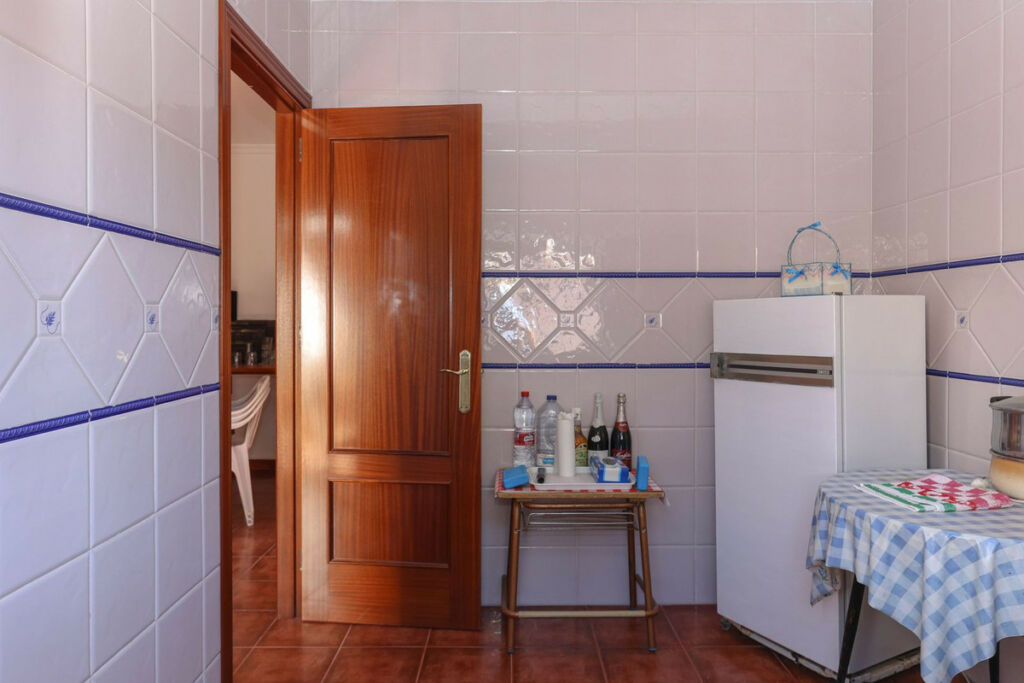 Detached Villa Alozaina Málaga - image 12