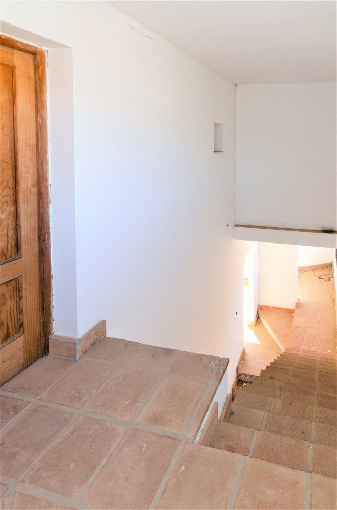 Detached Villa La Viñuela Málaga - image 13
