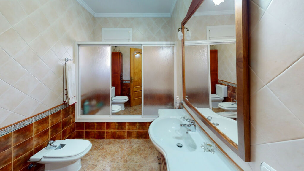Detached Villa Alcaucín Málaga - image 13