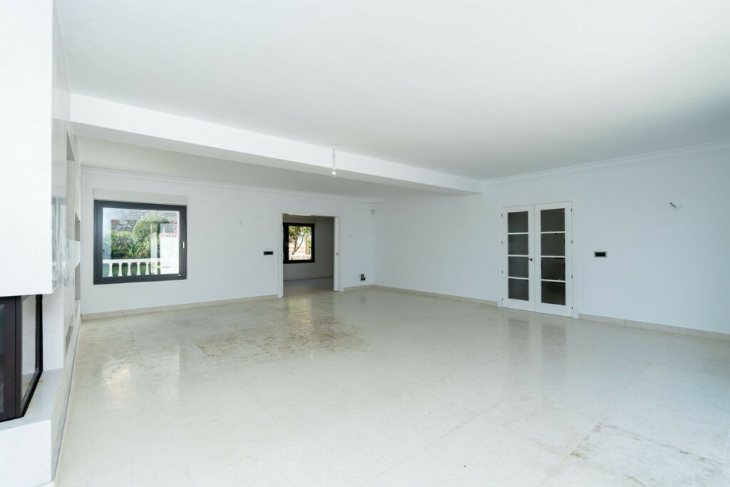 Detached Villa Benalmadena Málaga - image 13